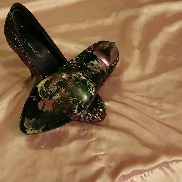 Ed Hardy pumps - Picture 2 of 4